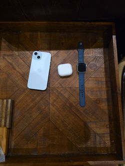 Iphone 15, Airpods 3, And Apple Watch Se