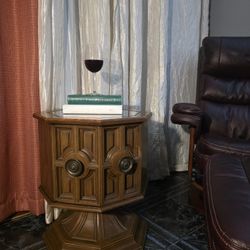 Side Table / Furniture / End Table