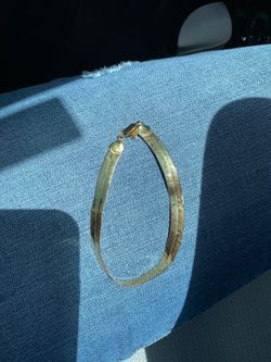 Men’s gold plated herringbone bracelet