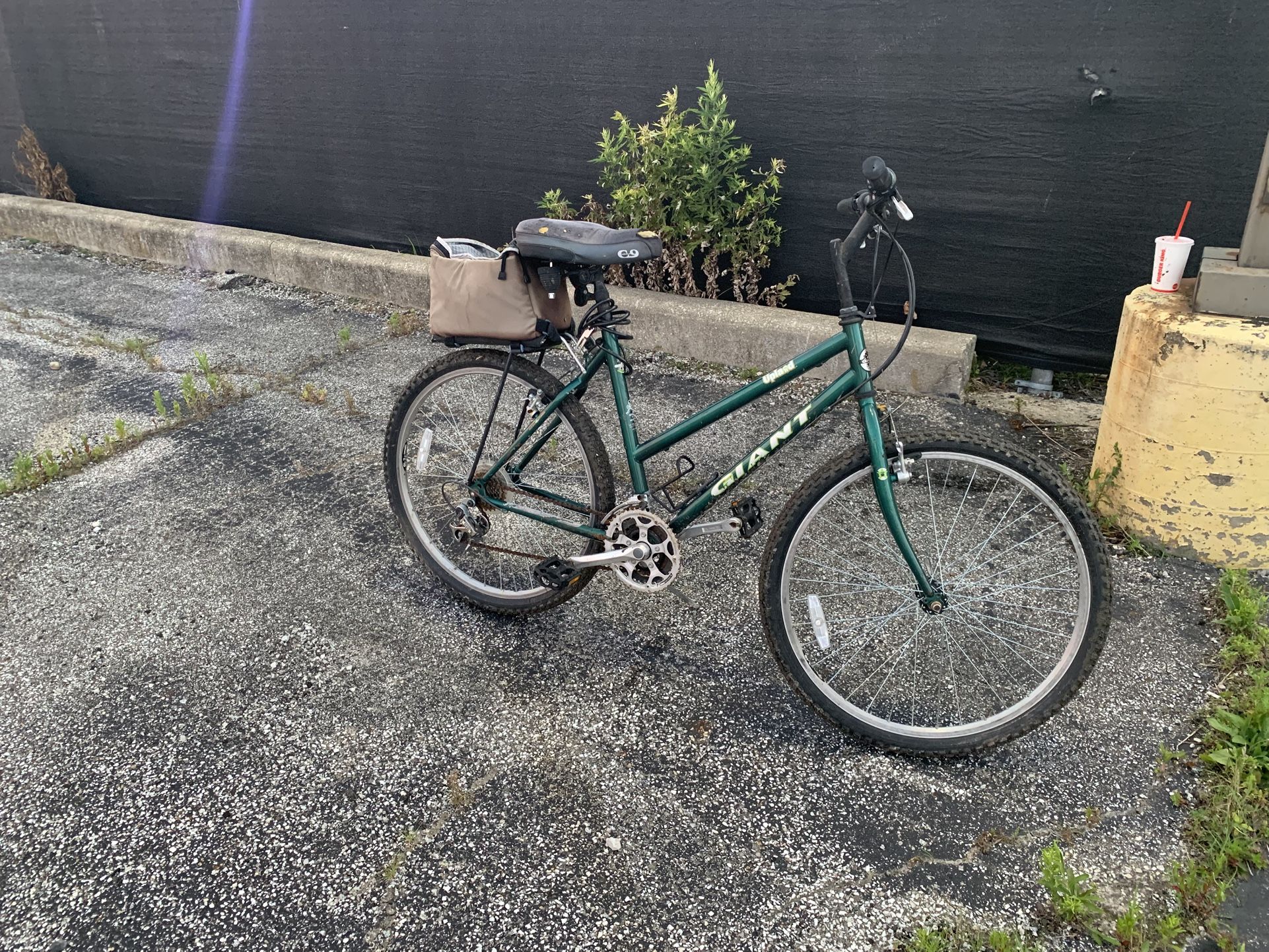 Giant Upland Bike 26”