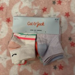 2T-3T Socks $3