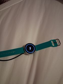 Samsung  galaxy  watch was my daughter's  come take this idont no how to use