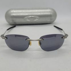 Oakley 05-879 Why 8.1 Light Frame Black Lens Sunglasses Check Photos W/ Case