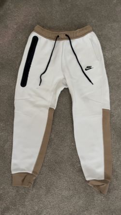 Nike Tech Pants 