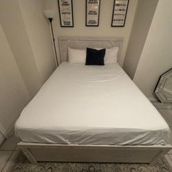 Bed Frame With Mattress 