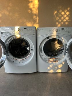 Whirlpool washer and electric dryer