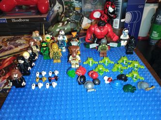 Lego lot of randoms