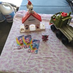 Toys/Collectibles 