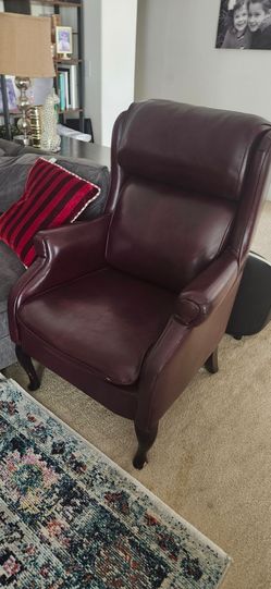 2 burgundy chair in excellent condition