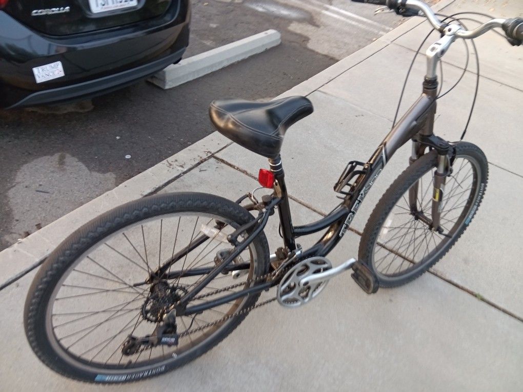 Trek Bike ( Navigator 100. )