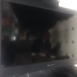 32” Element TV with Wall Mount - Good Working Condition 