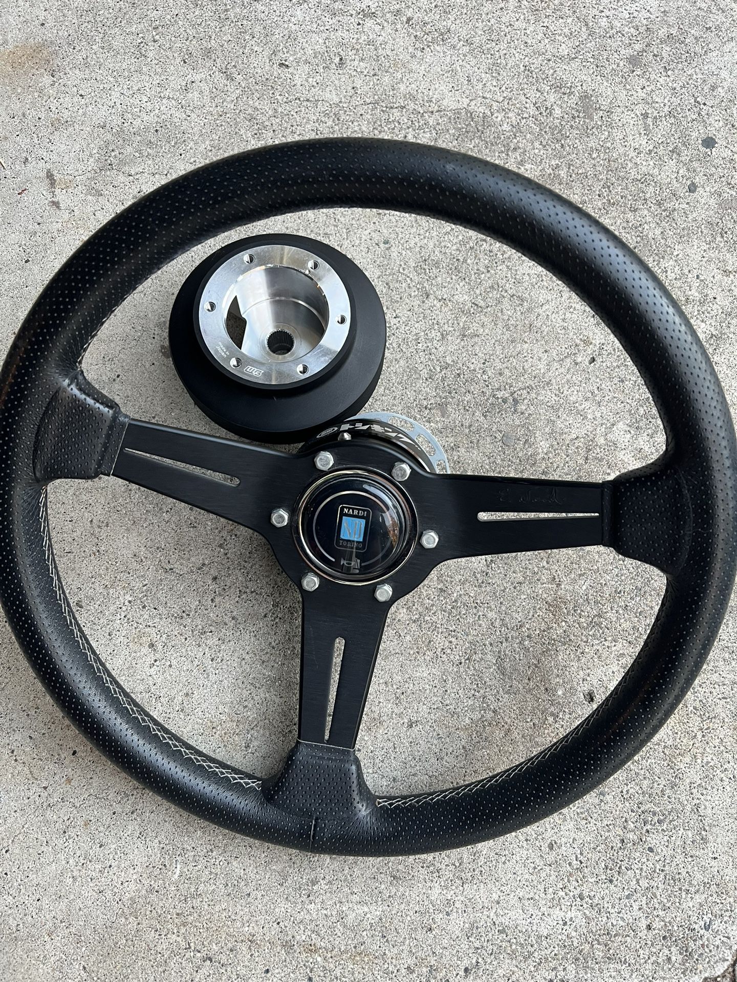 370z Works Bell Rapfix Hub And Quick Release And Nardi Steering Wheel