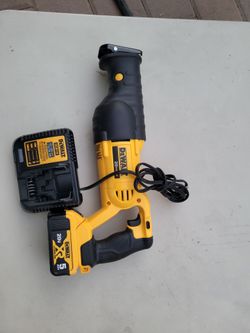 eramienta DEWALT