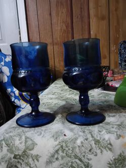 Copas , mesa jardinera, sandalias, cookies jar
