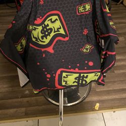 Selling Barber chair and Cap 