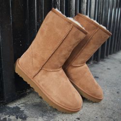UGG Classic Short II Chestnut Boots – Women’s Sheepskin Slip‑On – No Box