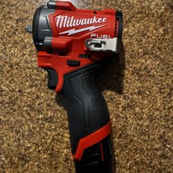 Brand New Milwaukee 3/8 Stubby Impact Wrench with Battery & Charger