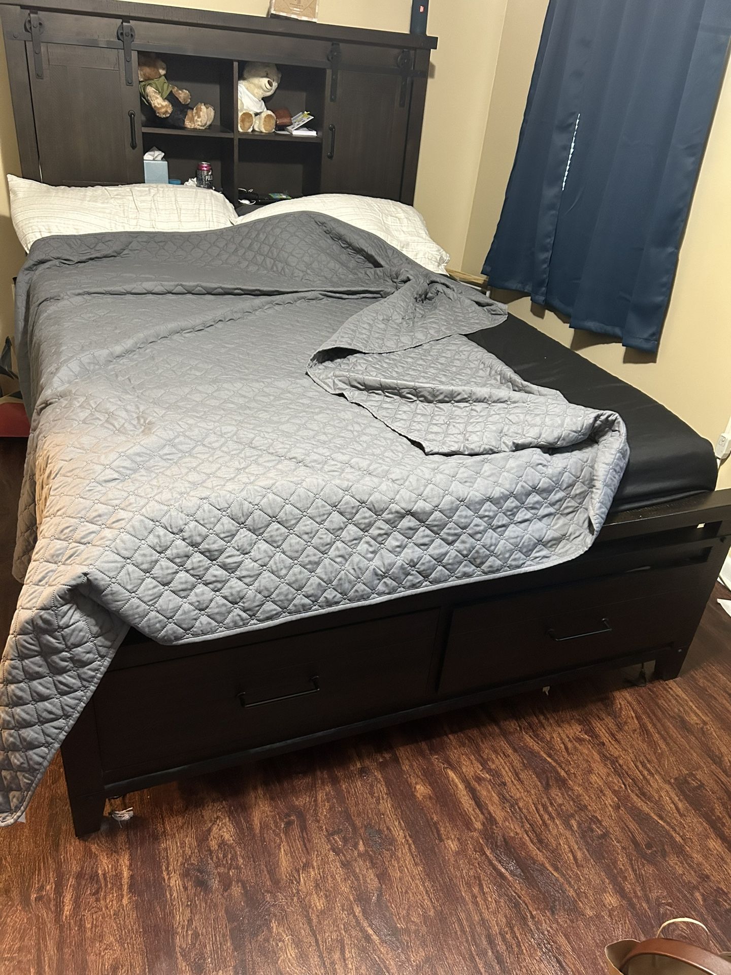 Bedroom Set