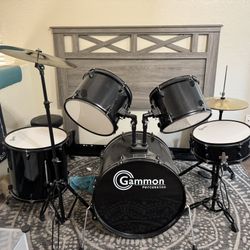 Gammon 5 Piece Jr Size Drum Set $200