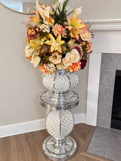 Silver Mirrored Pedestal Stand & Floral Vase Set