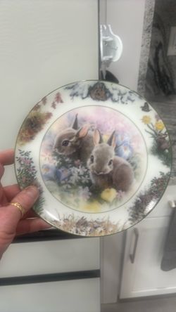 The Crestly Collection plates