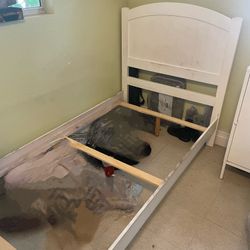 Twin Bed White
