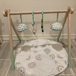 Wooden Montessori Baby Gym With Playmat