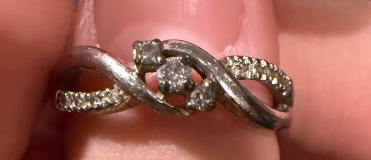 1/7 Ct Tw Diamond Ring In Sterling Silver