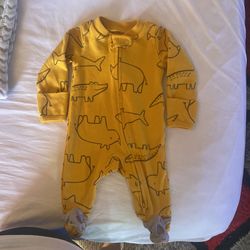 CARTERS ONESIE SLEEPER FOR BOYS (SIZE) NEWBORN