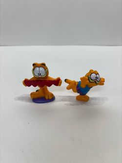 Garfield PVC Figure Lot of 2 PAWS UFS 1980s Valentine Hearts Running-Vintage
