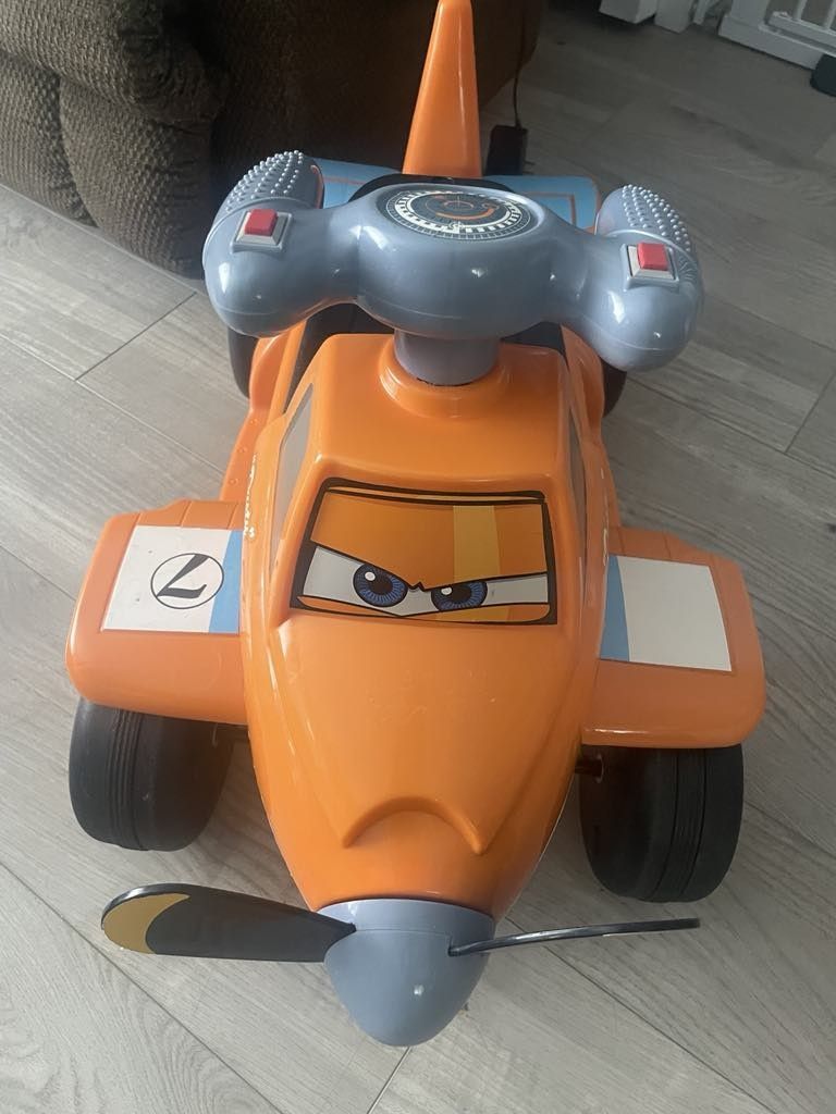 Electric ride on toy