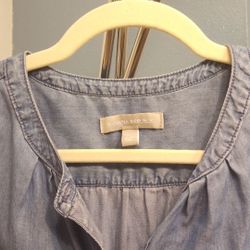 Banana Republic women's denim tank blouse - size XS