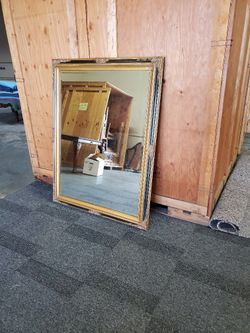 Antique designed mirror