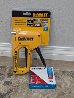 DeWalt DWHTTR130LH Heavy-Duty Compact Stapler Gun & Arrow T50 5/16" Staples Pro Pack