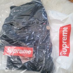 
Supreme®/Levi's® Quilted Reversible Trucker Jacket