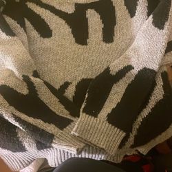 medium large , shein sweat shirt black and gray