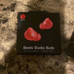 Beats Studio Buds 