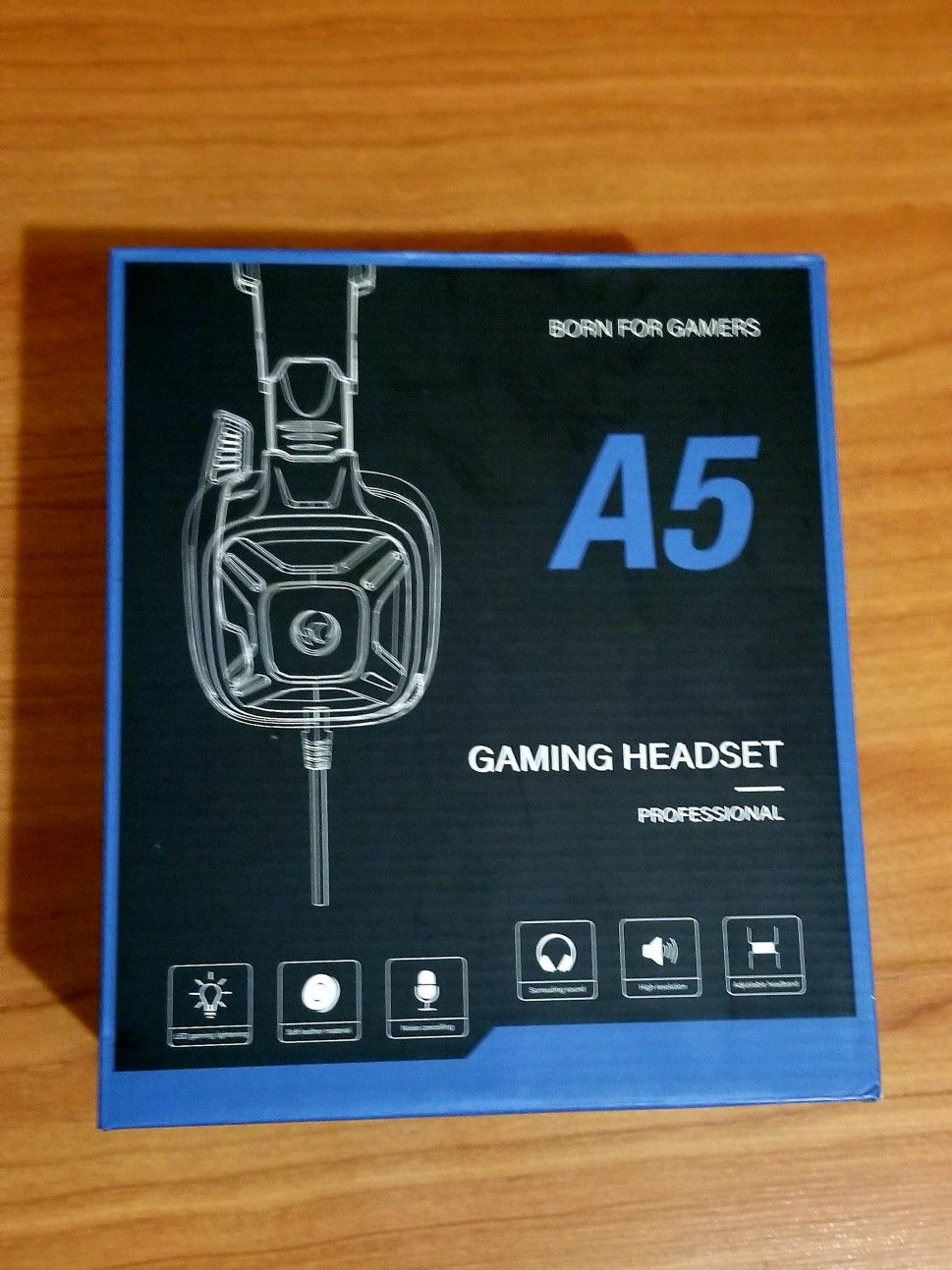 Gaming headset, noise cancelling over ear headphone with crystal stereo bass surround sound PC/MAC/LAPTOP NEW IN BOX