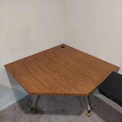 Corner Desk