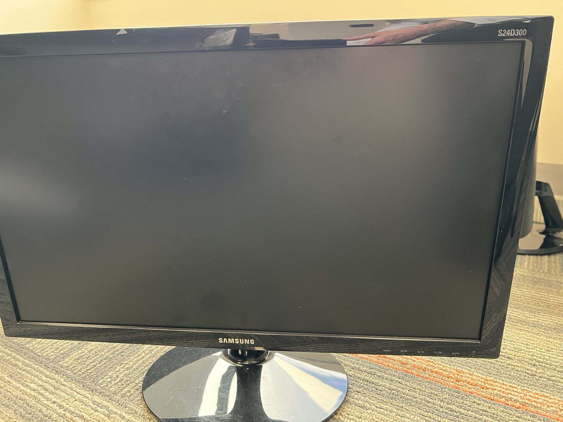 SAMSUNG SD300 Series S24D300HL Black 23.6" 5ms Widescreen LED Monitor