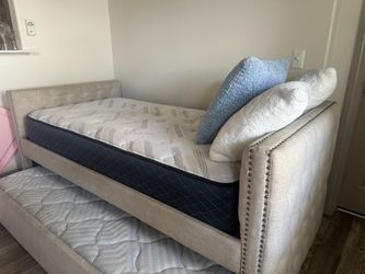 Day bed