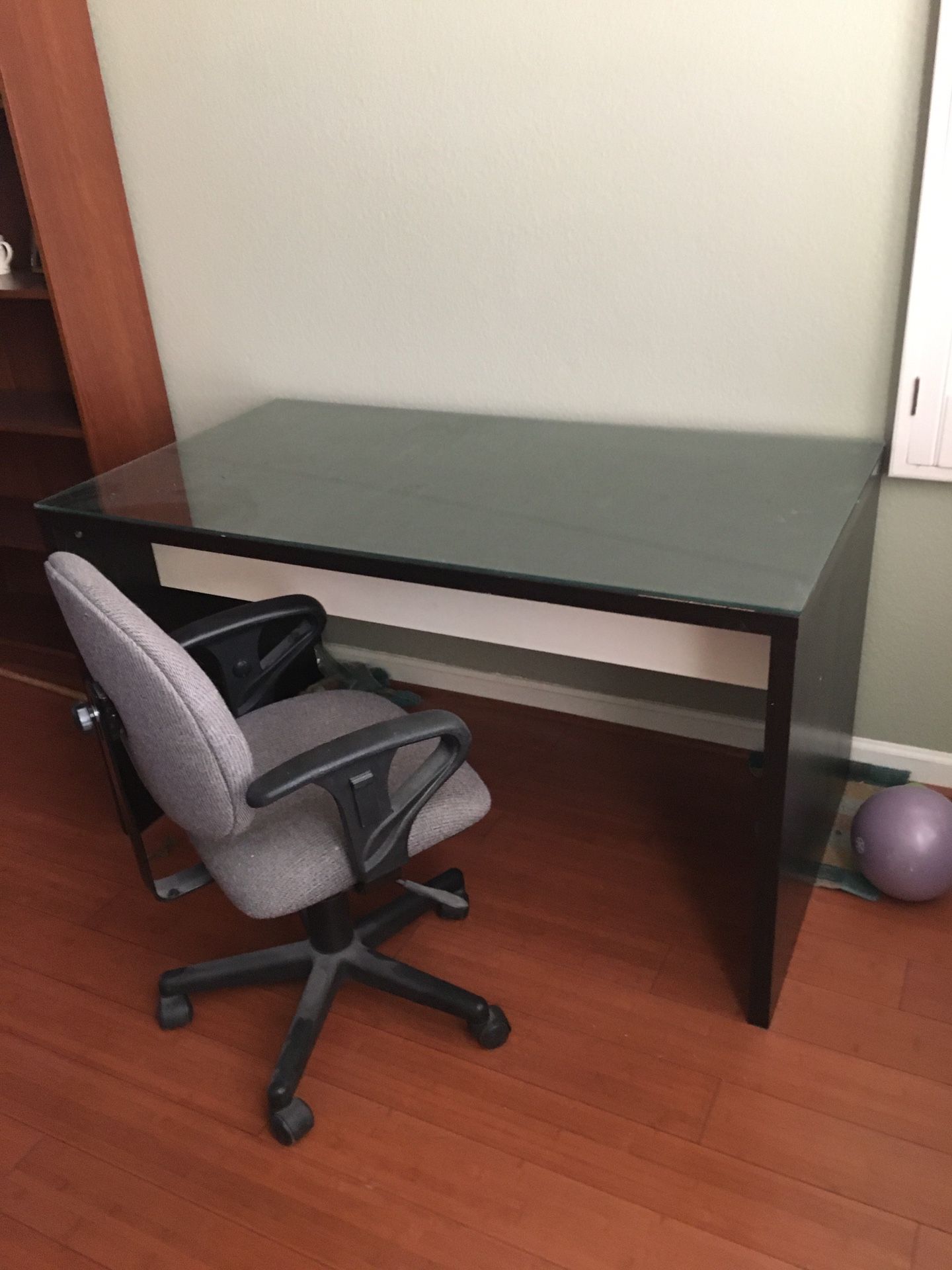 Glass top Desk Table W Desk chair.