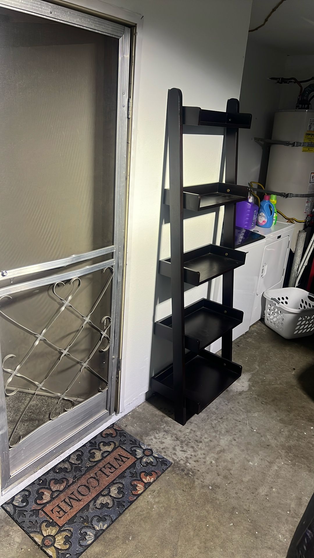 Free  Ladder  Shelf