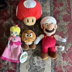 Super Mario Bros. plushies bundle 