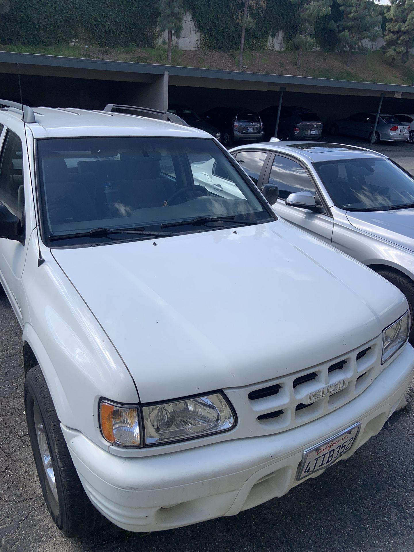 2000 Isuzu Rodeo for Sale in Fullerton, CA - OfferUp