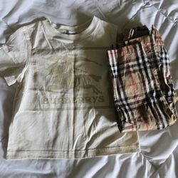 Burberry Outfit SIZE 3T