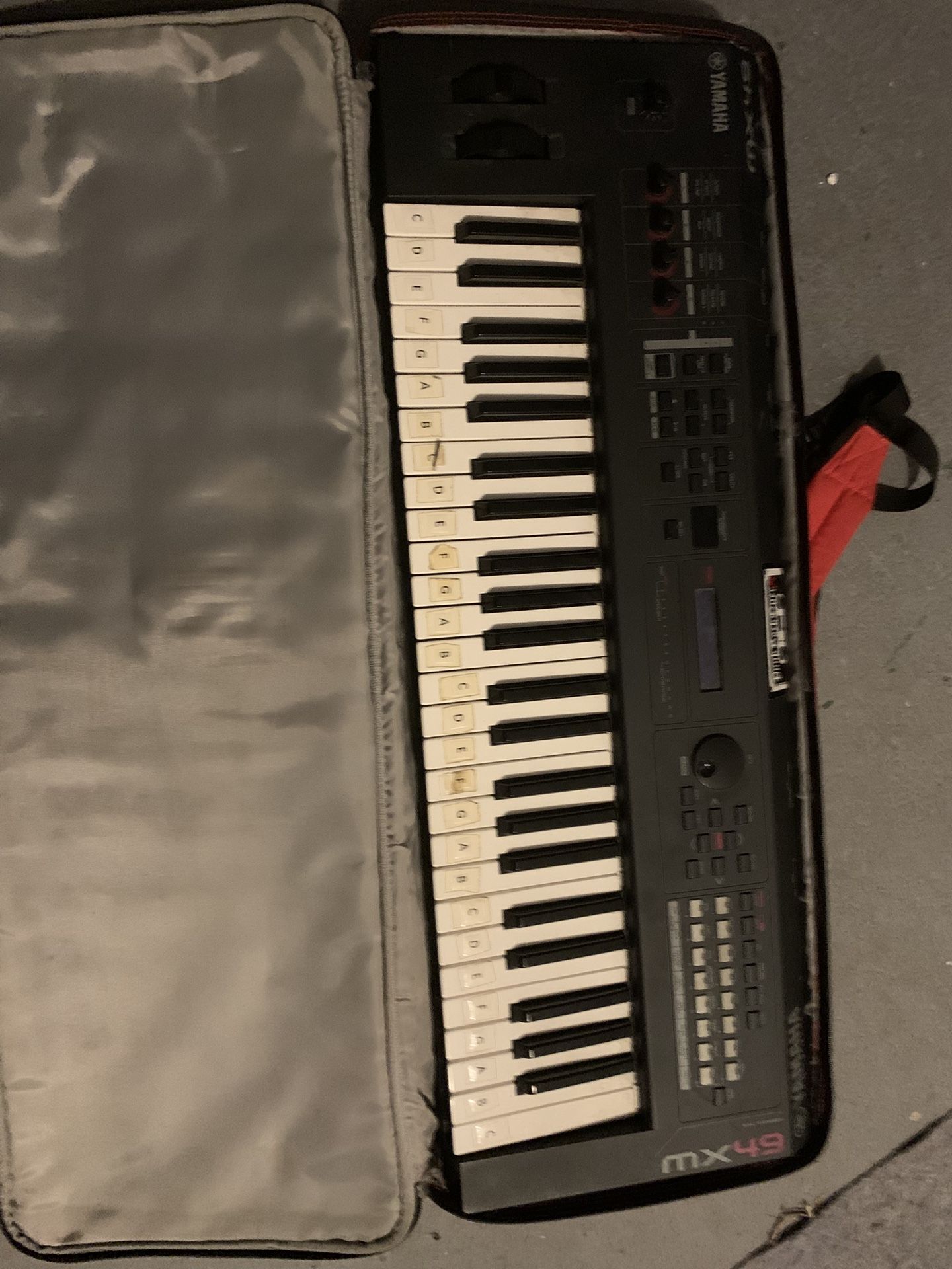 Yamaha MX49 Bk Music Production Keyboard Synthesizer