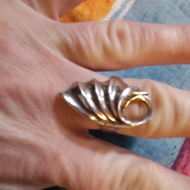 Unique Vintage Sterling Silver Ring Size 8 