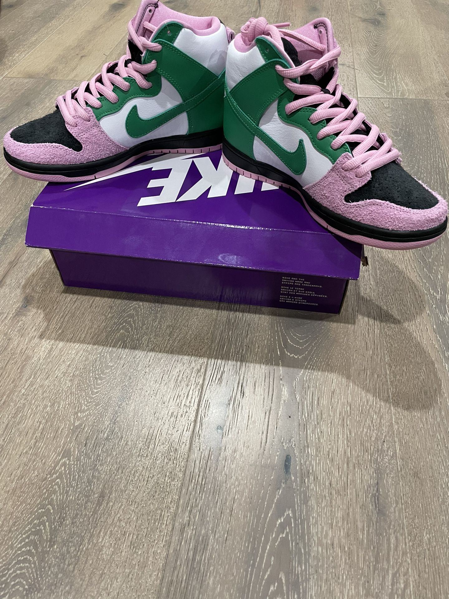 Nike Sb Dunk High Pro Pink And Green for Sale in Los Angeles, CA