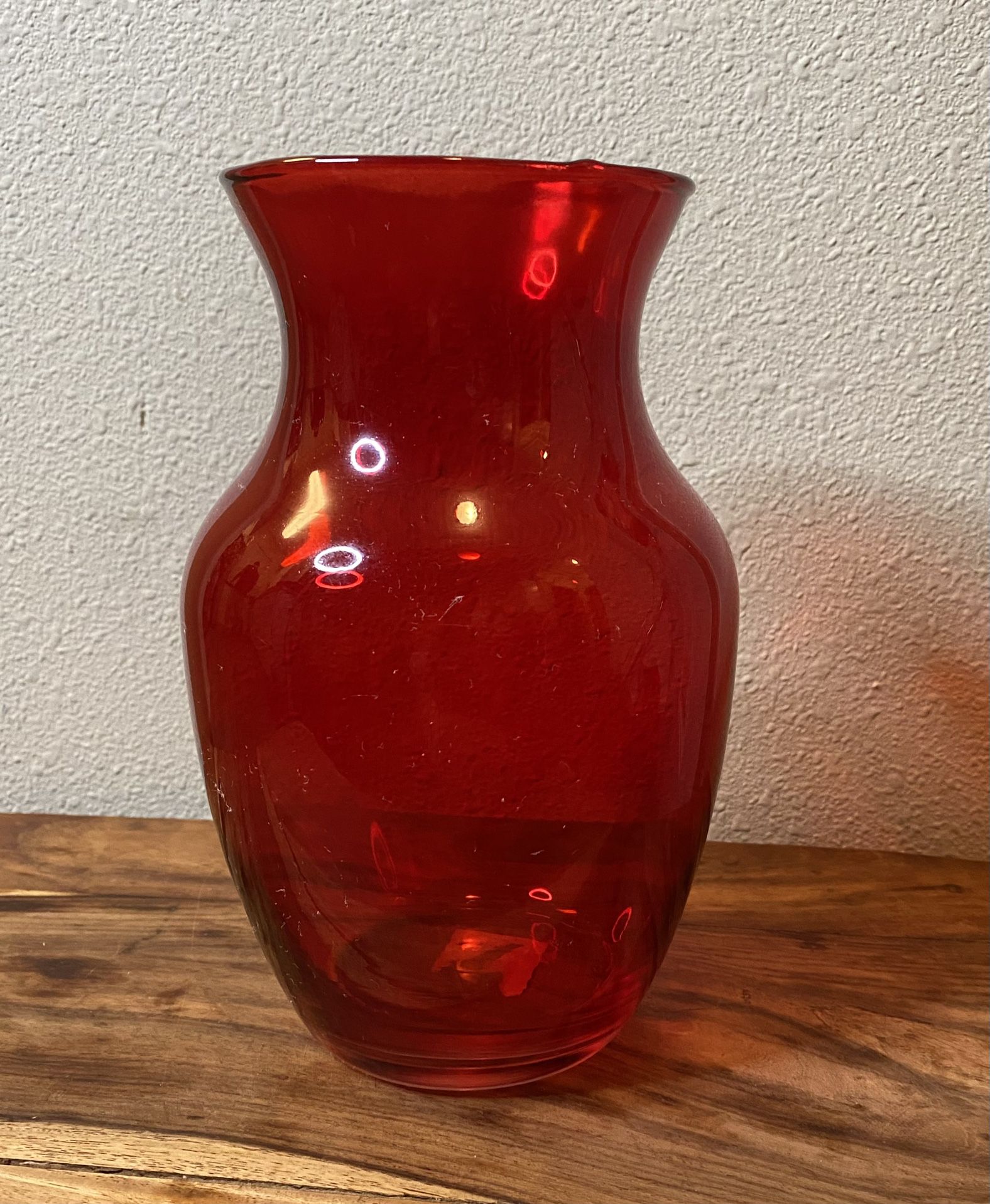 Red Flowers Vase 